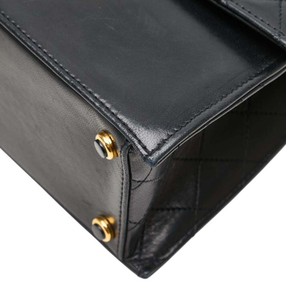 CHANEL Black Lambskin Leather Shoulder Bag - Picture 5 of 16